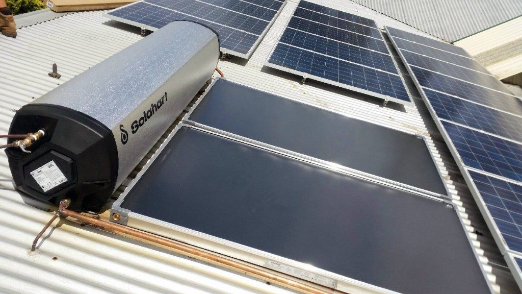 کلکتور گرمایی خورشیدی