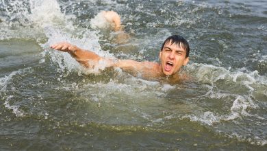 چگونه تشخیص دهیم فرد در آب در حال غرق شدن است؟