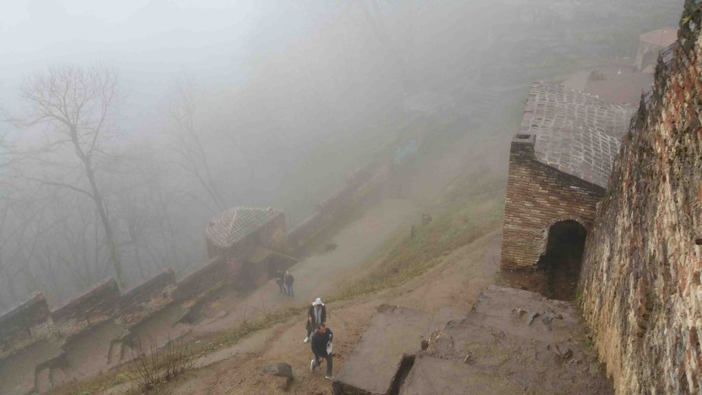 مناظری از قلعه رودخان