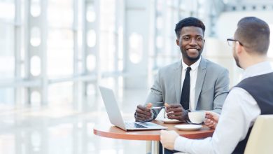 آیا می‌دانید مشاور بیزینس چه کسی است و چرا باید به او مراجعه کرد؟