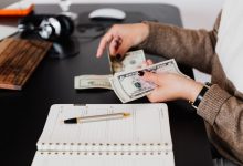 چگونه می توانیم بحران‌های مالی کسب و کارمان را مدیریت کنیم؟